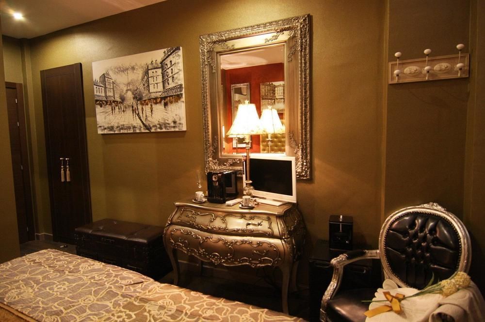 Palace 3*